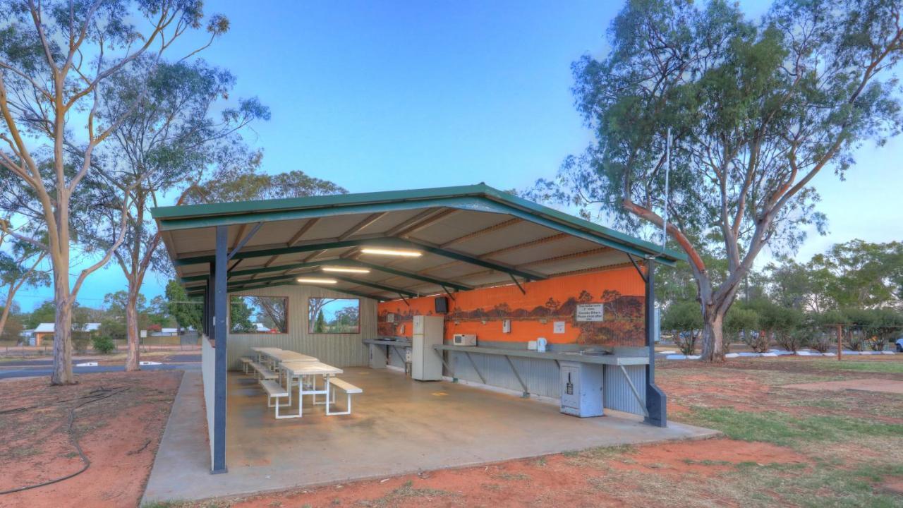 Cobar Caravan Park Ngoại thất bức ảnh