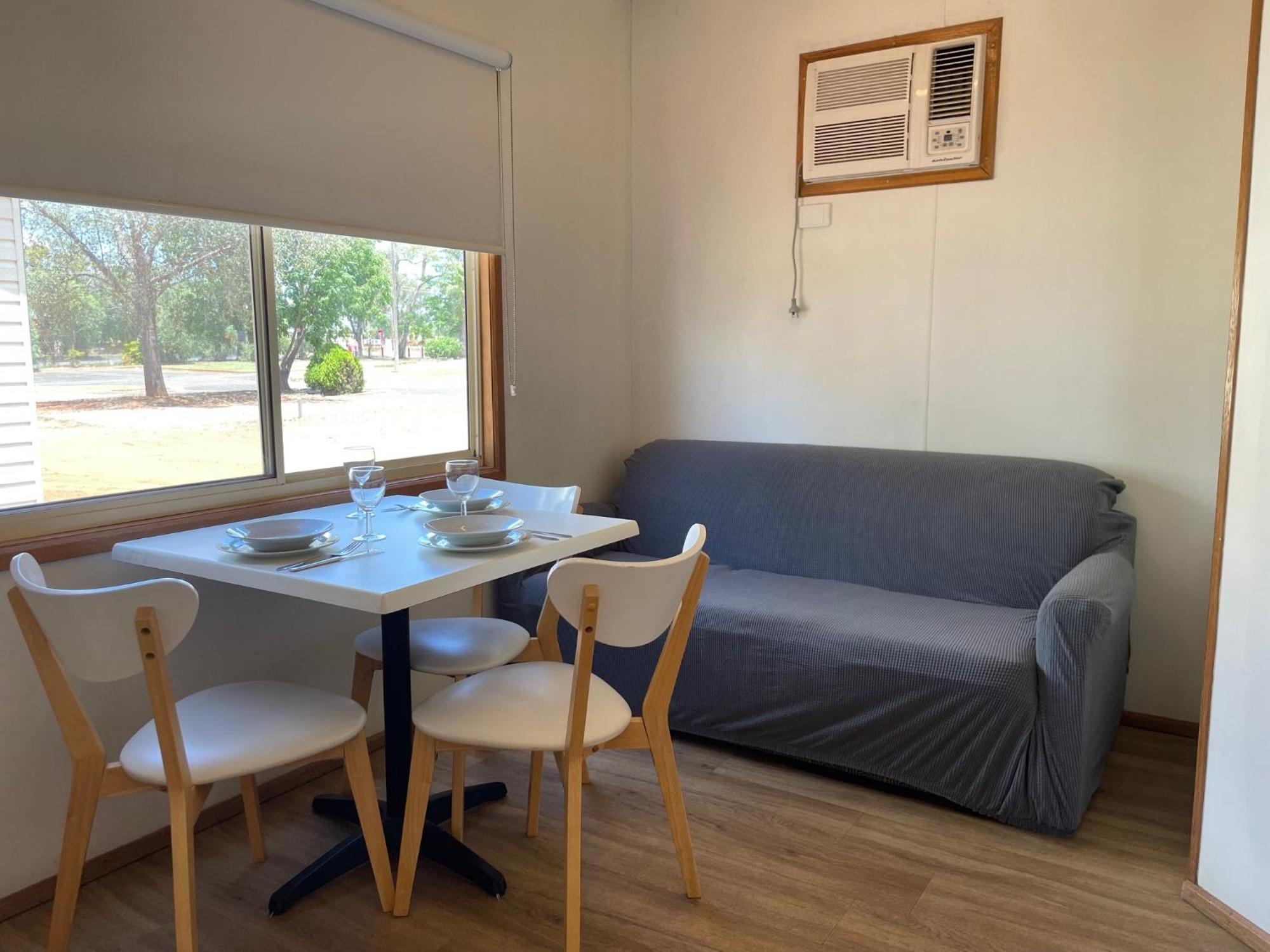 Cobar Caravan Park Ngoại thất bức ảnh