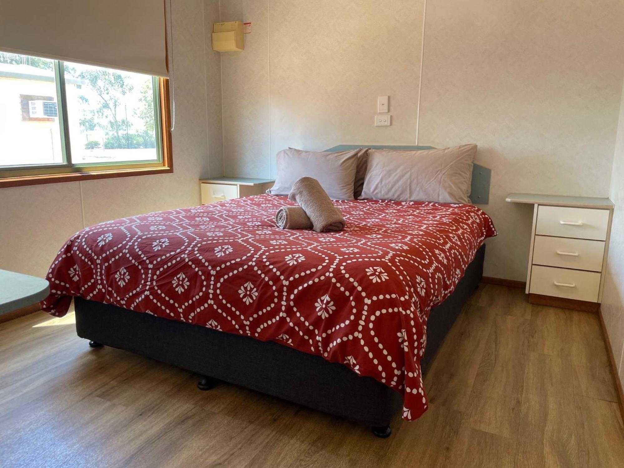 Cobar Caravan Park Ngoại thất bức ảnh