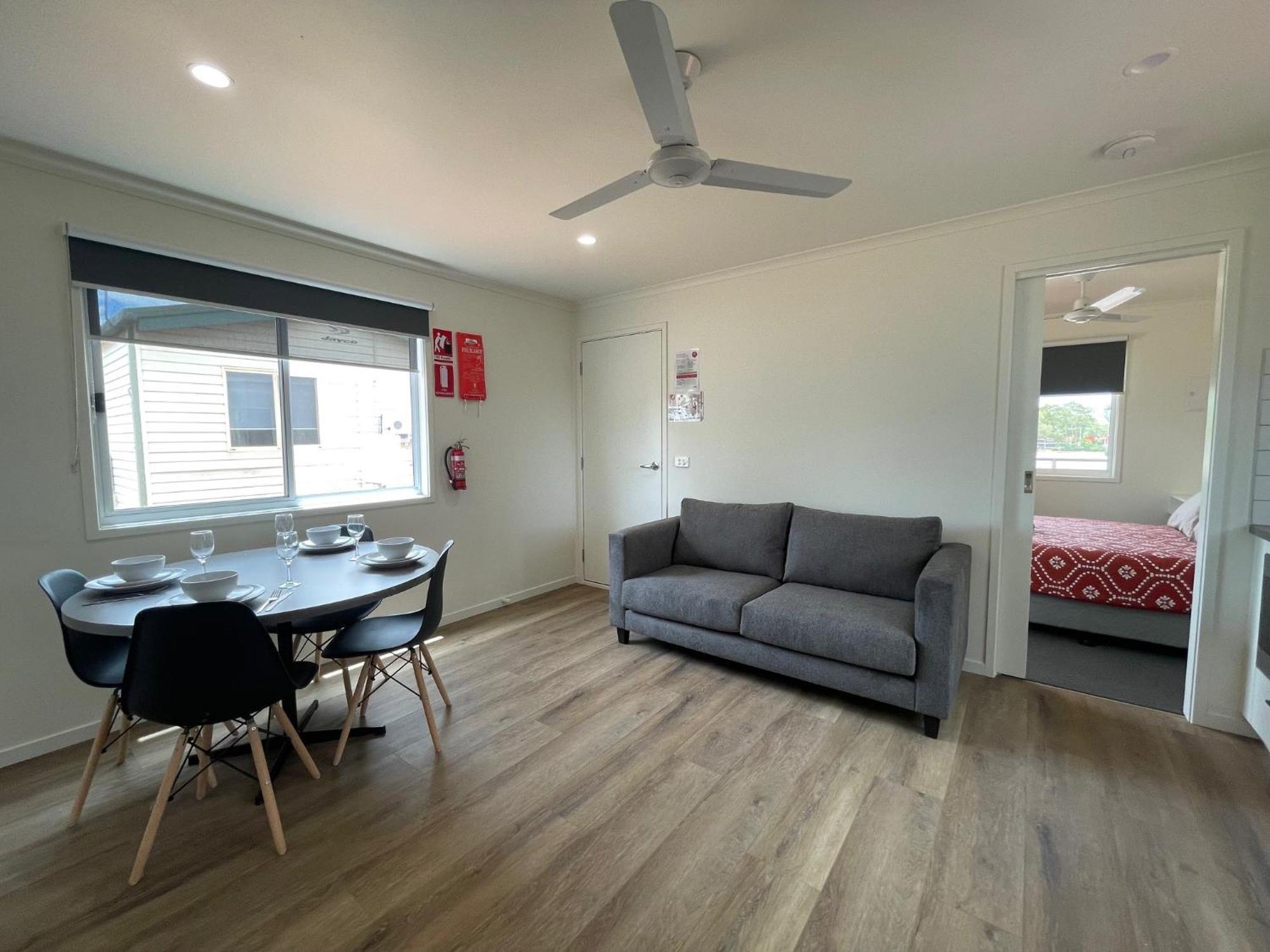 Cobar Caravan Park Ngoại thất bức ảnh